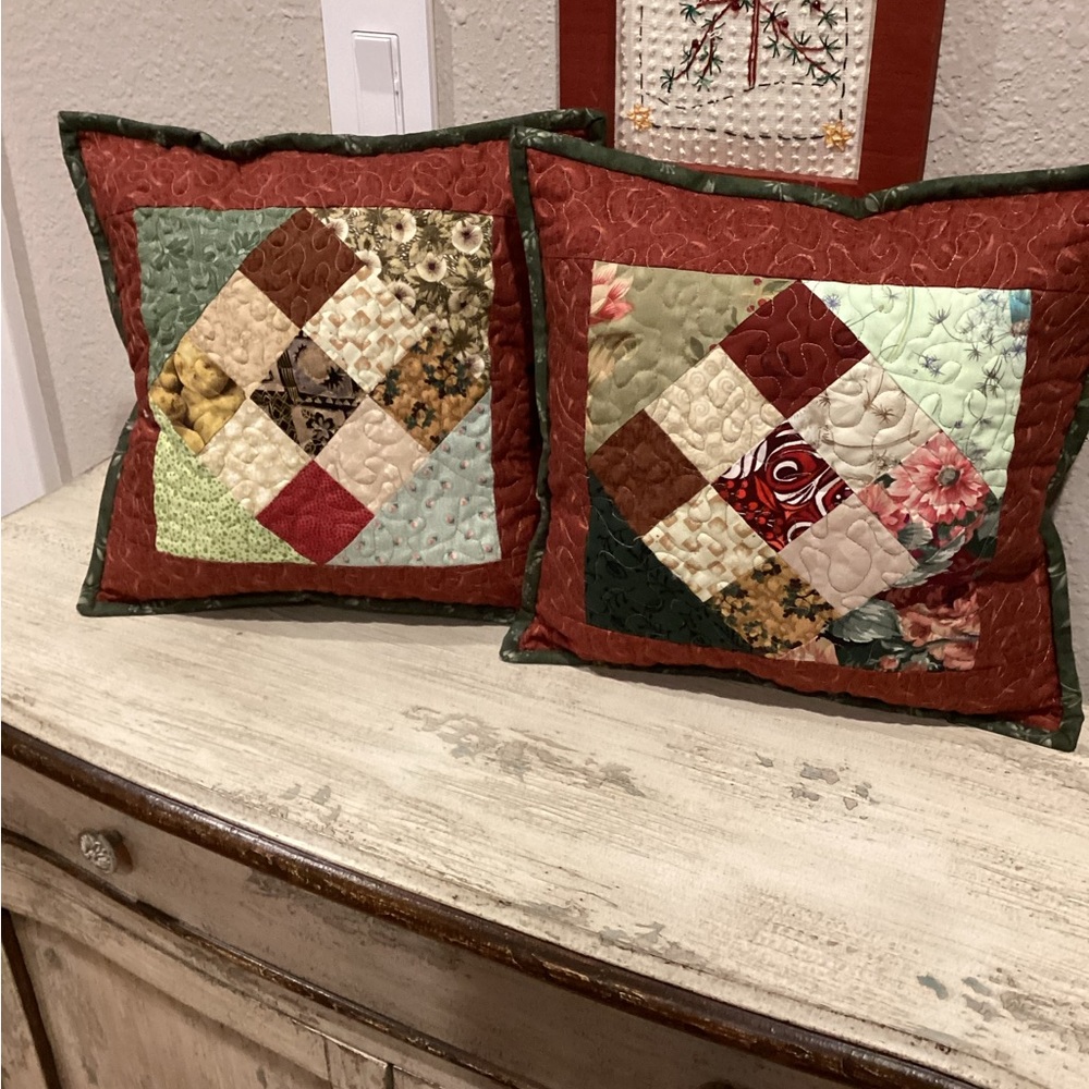 Boutique: Patchwork Holiday Throw Pillow Set - Multicolor